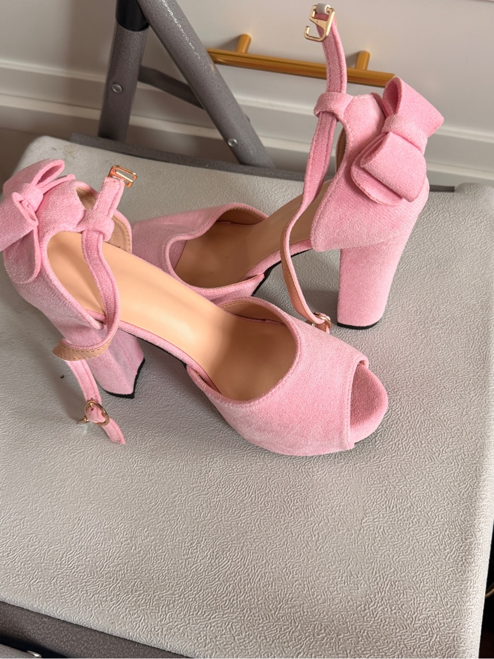 SHEIN Pink Suede Peep-Toe Block Heels with Bow Accent